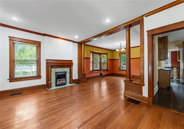 Photo 4 of Sale Pending at 4111 Holly St, Kansas City, MO 64111 | MLS# 2636681 | Listing updated on 2026-10-02