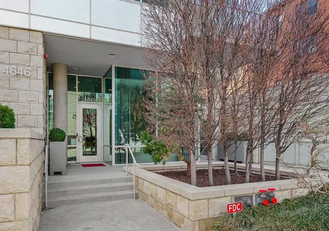 Listing Photo 4 - Condo for sale in building located at 4646 Broadway Blvd, Kansas, MO 64112 - Unit #3S