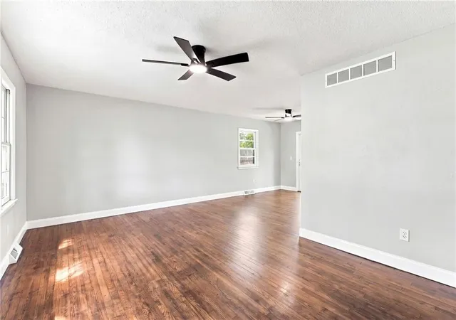 Photo 3 of Single family home for sale at 806 S Washington Ave, Knob Noster, MO 65336 | MLS# 2636792 | Listing updated on 2026-10-05