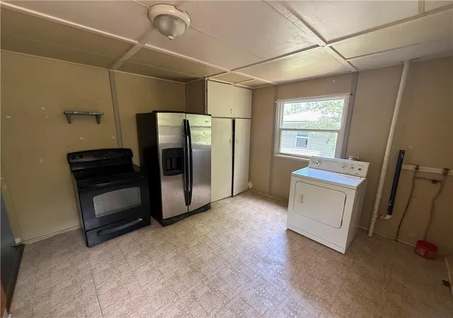 Photo 3 of Single family home for sale at 4529 N Forest Ave, Kansas City, MO 64116 | MLS# 2636829 | Listing updated on 2026-09-13