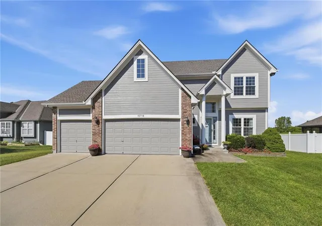 Photo 1 of Single family home for sale at 15718 Richmond Ave, Belton, MO 64012 | MLS# 2637092 | Listing updated on 2026-09-13