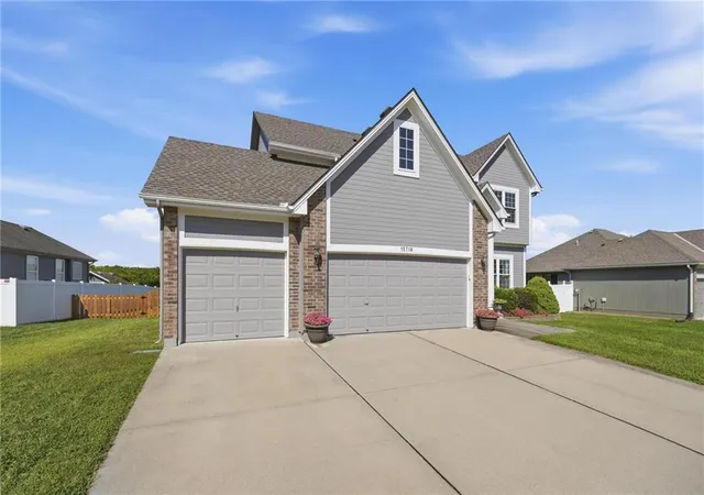 Photo 2 of Single family home for sale at 15718 Richmond Ave, Belton, MO 64012 | MLS# 2637092 | Listing updated on 2026-09-13