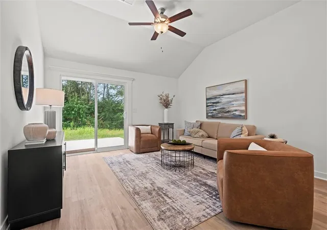 Photo 3 of Townhouse for sale at 3933 Nw 94th Street, Kansas City, MO 64154 | MLS# 2637204 | Listing updated on 2026-09-09