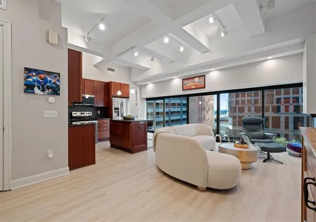 Photo 2 of Condo for sale at 1101 Walnut St #508, Kansas City, MO 64106 | MLS# 2637215 | Listing updated on 2026-10-03