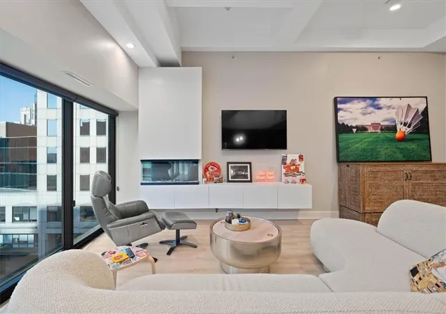 Photo 4 of Condo for sale at 1101 Walnut St #508, Kansas City, MO 64106 | MLS# 2637215 | Listing updated on 2026-10-03