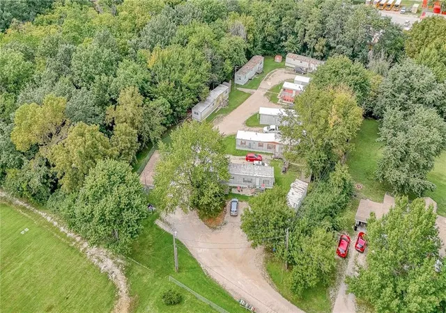 Listing Photo 5 - Condo for sale in building located at 226 SW State Rte 13, Warrensburg, MO 64093