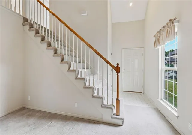 Photo 3 of Sale Pending at 15152 Glenwood Ave, Overland Park, KS 66223 | MLS# 2637414 | Listing updated on 2026-10-08
