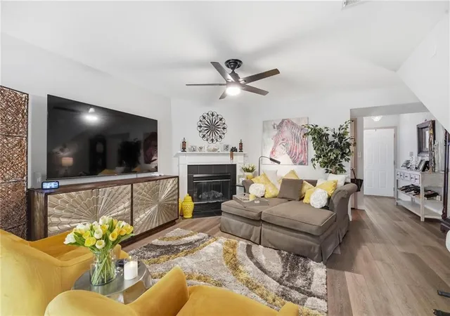 Townhouse for sale at 3525 Ne Austin Dr, Lee's Summit, MO 64064 | MLS# 2637459