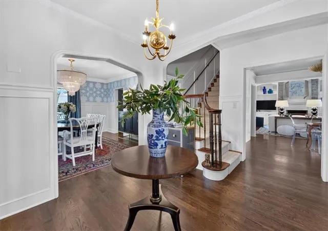 Photo 4 of Single family home for sale at 845 W 52nd Terrace, Kansas City, MO 64112 | MLS# 2637475 | Listing updated on 2026-09-11