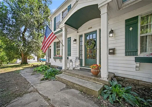 Photo 4 of Single family home for sale at 508 Broad St, Warrensburg, MO 64093 | MLS# 2637480 | Listing updated on 2026-09-11