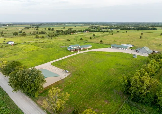Photo 4 of Single family home for sale at 1009 SW 180 Road, Holden, MO 64040 | MLS# 2637511 | Listing updated on 2026-09-15