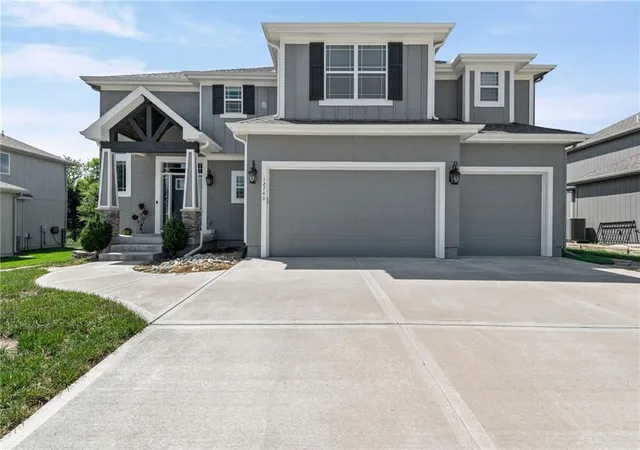 Photo 2 of Single family home for sale at 12740 N Imperial Dr, Platte City, MO 64079 | MLS# 2637544 | Listing updated on 2026-09-15