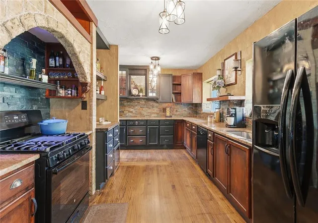 Photo 1 of Sale Pending at 5812 Elm Ave, Kansas City, MO 64133 | MLS# 2637548 | Listing updated on 2026-09-12