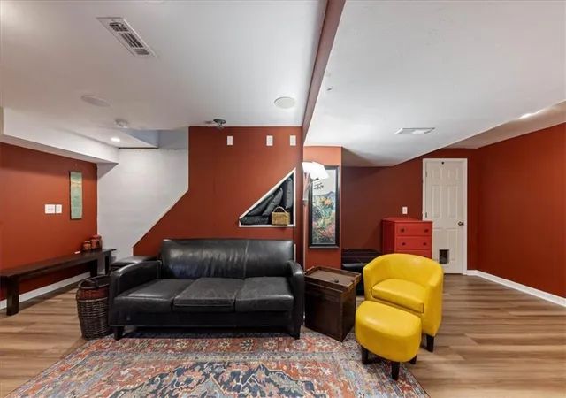 Photo 4 of Sale Pending at 8506 W 109Th Ter, Overland Park, KS 66210 | MLS# 2637604 | Listing updated on 2026-09-24
