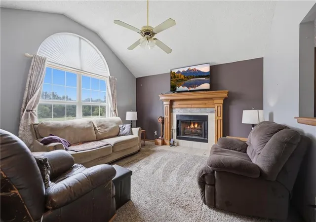 Photo 3 of Single family home for sale at 419 E Phillips St, Odessa, MO 64076 | MLS# 2637698 | Listing updated on 2026-09-30
