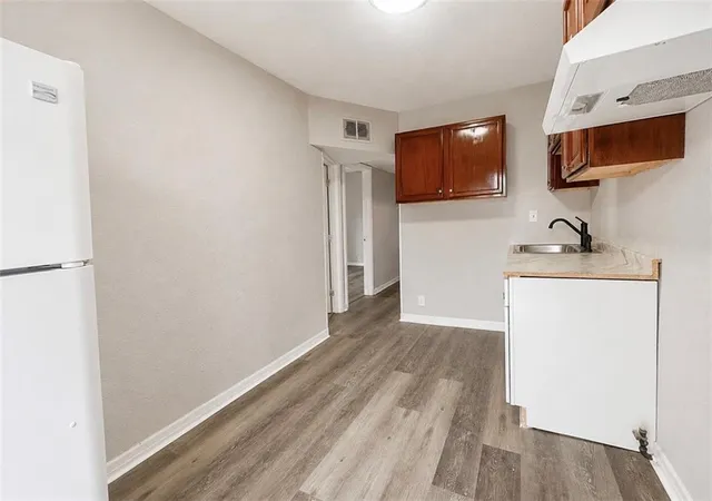 Photo 2 of House for sale at 326 Bales Ave, Kansas City, MO 64124 | MLS# 2637713 | Listing updated on 2026-09-11