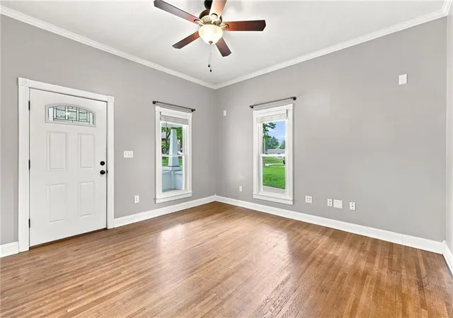 Photo 4 of Single Family Residence at 810 N Holden St, Warrensburg, MO 64093 | MLS# 2637721 | | Sold on 2026-10-09
