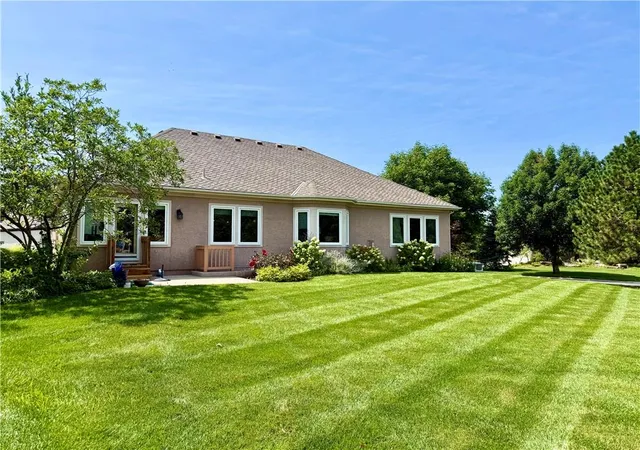 Photo 2 of Single family home for sale at 14325 Manor Ct, Leawood, KS 66224 | MLS# 2637725 | Listing updated on 2026-09-30