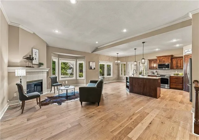 Photo 3 of Single family home for sale at 14325 Manor Ct, Leawood, KS 66224 | MLS# 2637725 | Listing updated on 2026-09-30