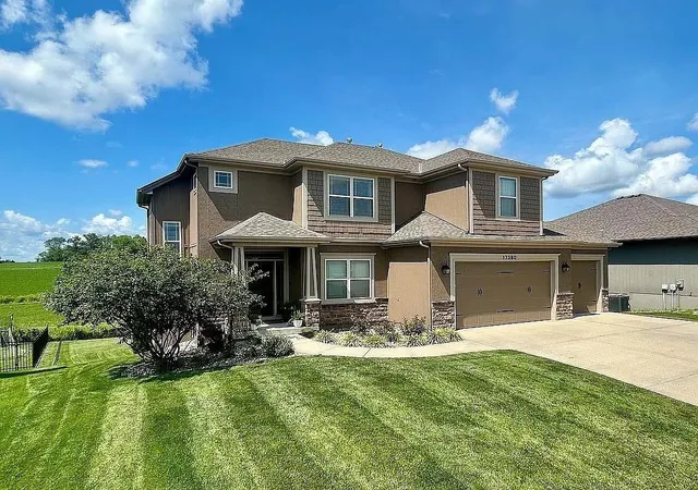 Photo 2 of Single family home for sale at 17380 Nw 130th Ter, Platte City, MO 64079 | MLS# 2637731 | Listing updated on 2026-09-14
