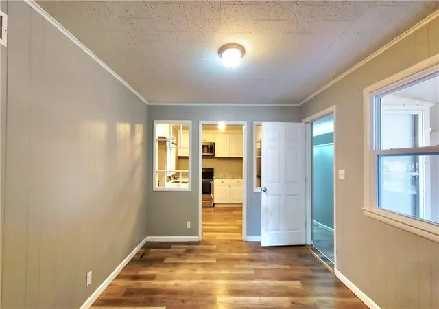Photo 3 of Single family home for sale at 419 W 5th Street, Pittsburg, KS 66762 | MLS# 2637745 | Listing updated on 2026-10-29