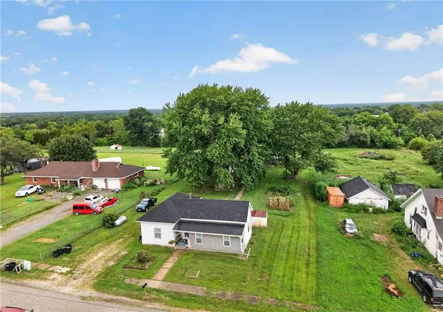 Photo 3 of Sale Pending at 212 W 3rd St, Rayville, MO 64084 | MLS# 2637793 | Listing updated on 2026-10-08