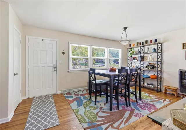 Photo 3 of Sale Pending at 1607 Ne 62Nd Ter, Gladstone, MO 64118 | MLS# 2637868 | Listing updated on 2026-09-15