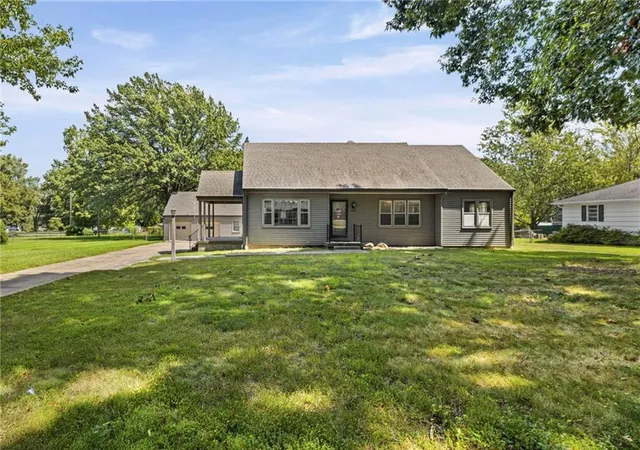 Photo 3 of Sale Pending at 12811 10th Street, Grandview, MO 64030 | MLS# 2637992 | Listing updated on 2026-09-15