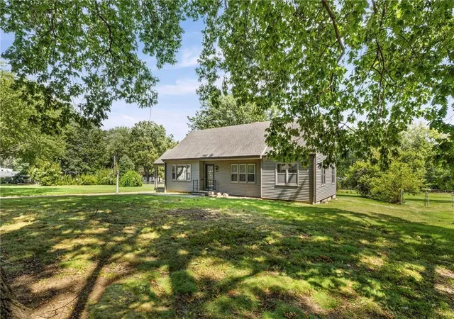 Photo 3 of Sale Pending at 12811 10th Street, Grandview, MO 64030 | MLS# 2637992 | Listing updated on 2026-09-15