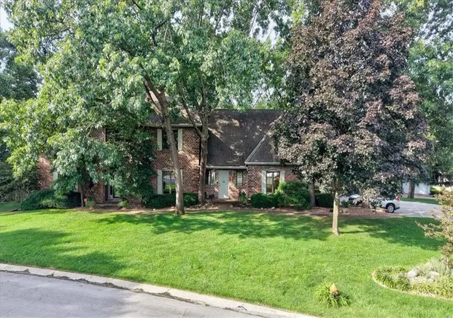 Photo 3 of Single family home for sale at 4900 Whitney Dr, Independence, MO 64055 | MLS# 2638045 | Listing updated on 2026-09-11