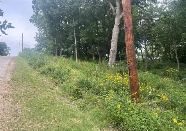 Photo 1 of Land for sale at 11806 E Lexington Ave, Sugar Creek, MO 64054 | MLS# 2638069 | Listing updated on 2026-09-14