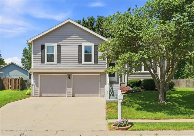 Photo 1 of Sale Pending at 13710 Hunter Dr, Platte City, MO 64079 | MLS# 2638091 | Listing updated on 2026-09-15