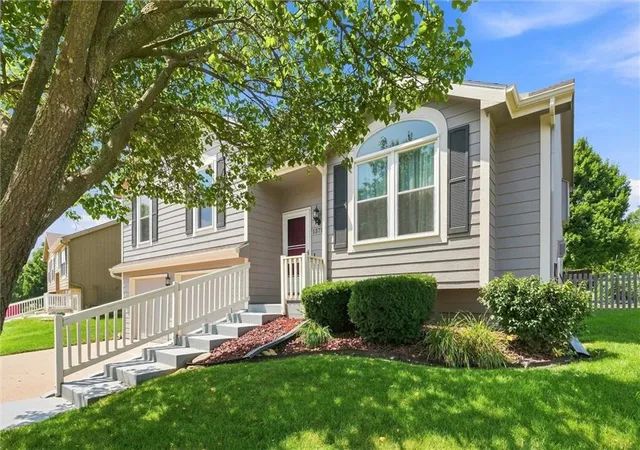 Photo 2 of Sale Pending at 13710 Hunter Dr, Platte City, MO 64079 | MLS# 2638091 | Listing updated on 2026-09-15