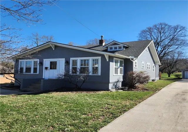 Single family home for sale at 503 SE 3rd Street, Lees Summit, MO 64063 | MLS# 2638120