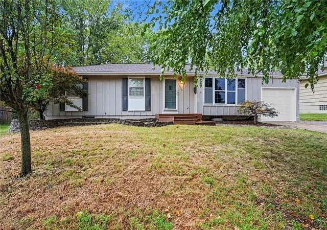 Single family home for sale at 10610 Bellefontaine Ave, Kansas City, MO 64137 | MLS# 2638240