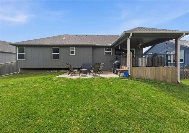 Photo 3 of Single family home for sale at 22907 S Ridgeview Dr, Peculiar, MO 64078 | MLS# 2638337 | Listing updated on 2026-09-13