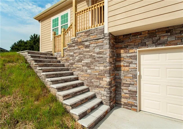 Photo 3 of Single family home for sale at 1006 Deer Run N/a, Warrensburg, MO 64093 | MLS# 2638623 | Listing updated on 2026-09-12