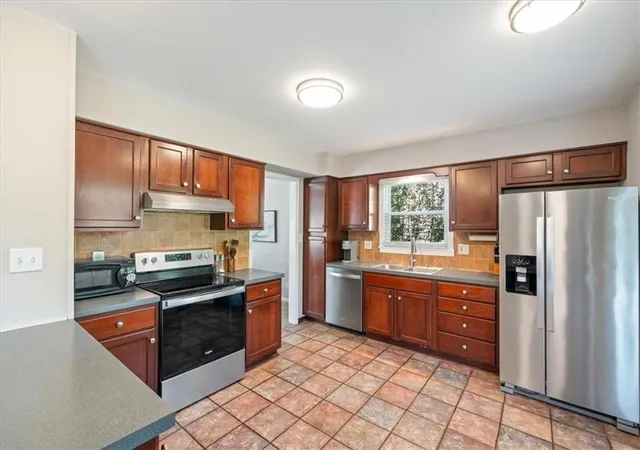 Photo 3 of Sale Pending at 4206 E 105Th Ter, Kansas City, MO 64137 | MLS# 2638655 | Listing updated on 2026-09-14