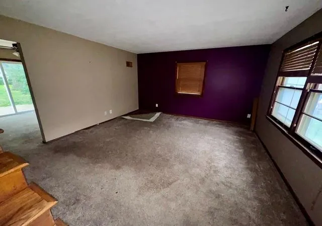 Photo 3 of Single family home for sale at 16900 E Ellison Wy, Independence, MO 64055 | MLS# 2638687 | Listing updated on 2026-10-08