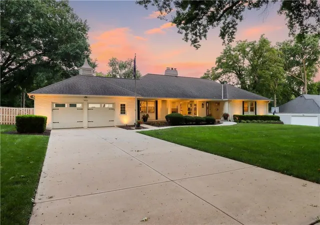 Photo 1 of Sale Pending at 9825 Overbrook Rd, Leawood, KS 66206 | MLS# 2638709 | Listing updated on 2026-09-12