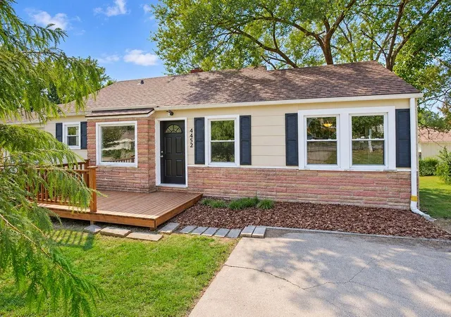 Photo 1 of Sale Pending at 4452 N Chestnut Ave, Kansas City, MO 64117 | MLS# 2638736 | Listing updated on 2026-09-14