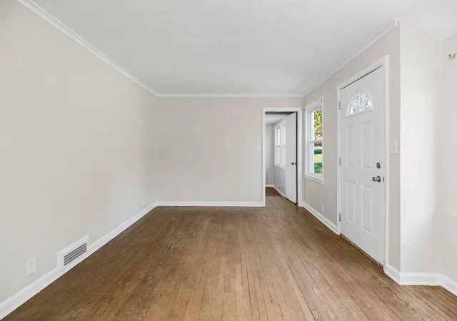Photo 3 of Sale Pending at 4452 N Chestnut Ave, Kansas City, MO 64117 | MLS# 2638736 | Listing updated on 2026-09-14