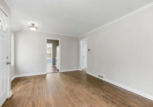 Photo 4 of Sale Pending at 4452 N Chestnut Ave, Kansas City, MO 64117 | MLS# 2638736 | Listing updated on 2026-09-14