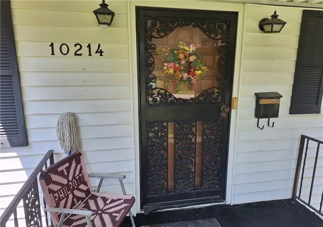 Photo 3 of Single family home for sale at 10214 E Sheley Rd, Independence, MO 64052 | MLS# 2638784 | Listing updated on 2026-09-12