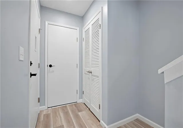 Photo 3 of Sale Pending at 8594 W 108Th Pl, Overland Park, KS 66210 | MLS# 2638801 | Listing updated on 2026-09-22