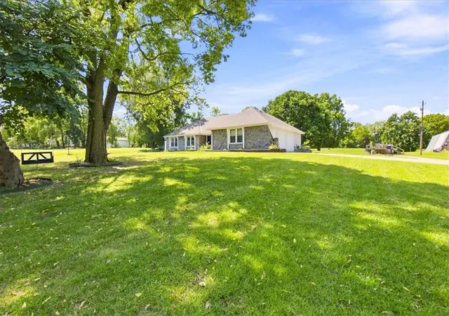 Photo 3 of Single family home for sale at 702 2Nd Ave, Greenwood, MO 64034 | MLS# 2638892 | Listing updated on 2026-09-15