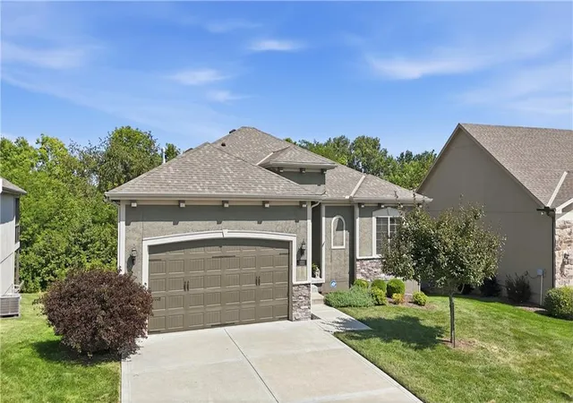 Photo 1 of Single family home for sale at 11111 N Euclid Ave, Kansas City, MO 64155 | MLS# 2638997 | Listing updated on 2026-09-14