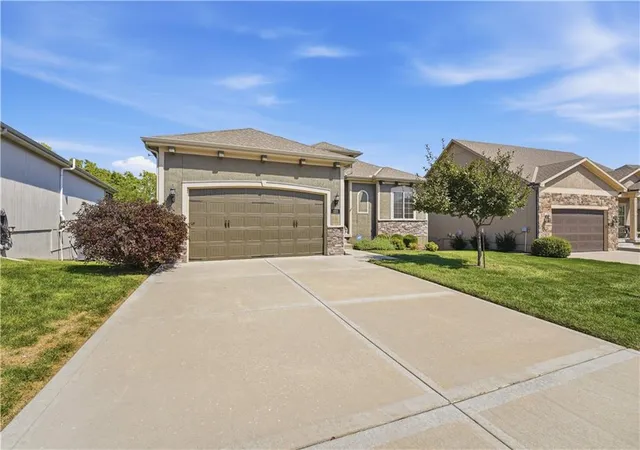 Photo 3 of Single family home for sale at 11111 N Euclid Ave, Kansas City, MO 64155 | MLS# 2638997 | Listing updated on 2026-09-14