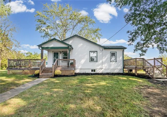 Photo 1 of Single family home for sale at 11713 Hills Ln, Kearney, MO 64060 | MLS# 2639109 | Listing updated on 2026-10-03