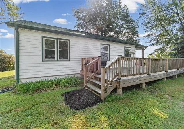 Photo 3 of Single family home for sale at 11713 Hills Ln, Kearney, MO 64060 | MLS# 2639109 | Listing updated on 2026-10-03